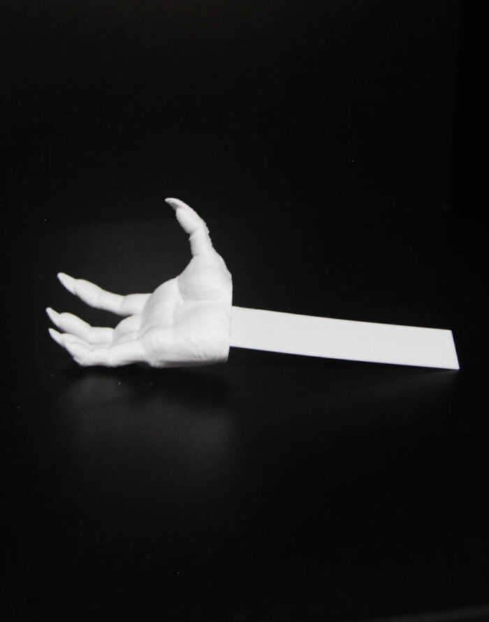 Mano demoníaca para biblioteca - Image 3